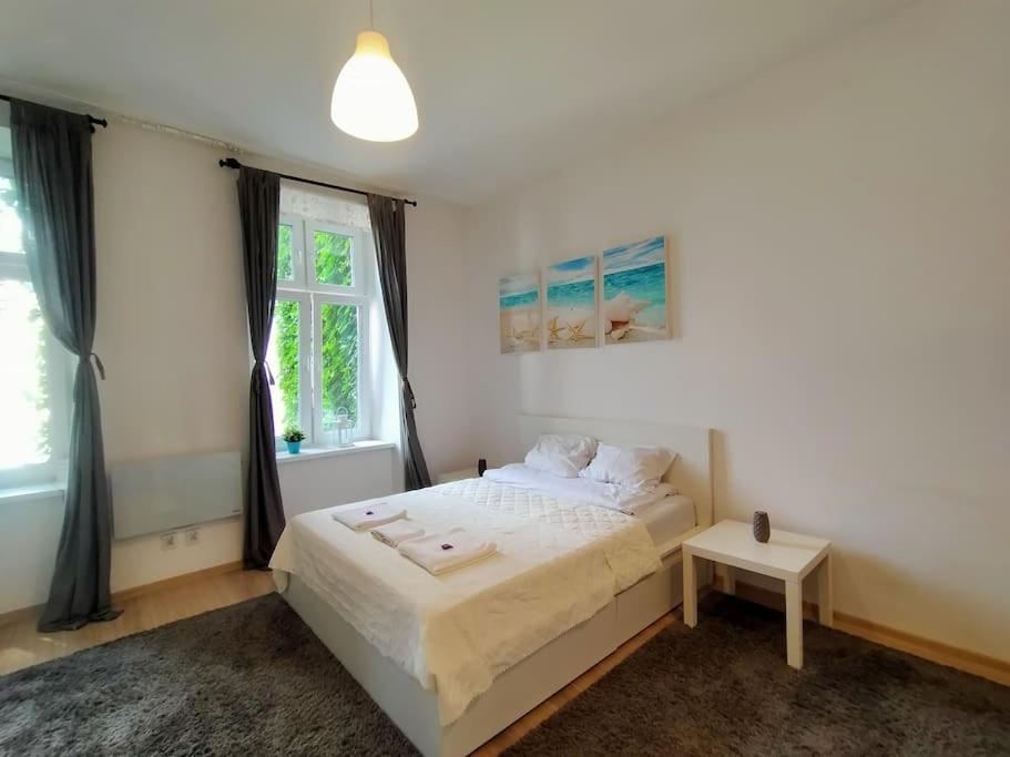 Bright Josefa Apartments For Two คราคูฟ ภายนอก รูปภาพ